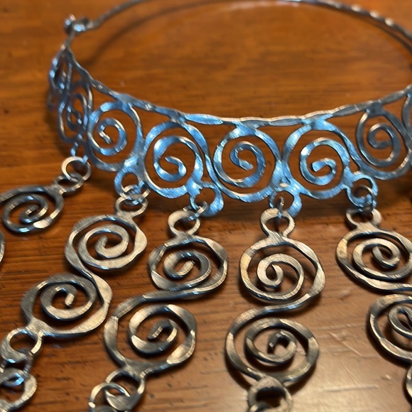 Silver neck piece - Picture 2 of 5